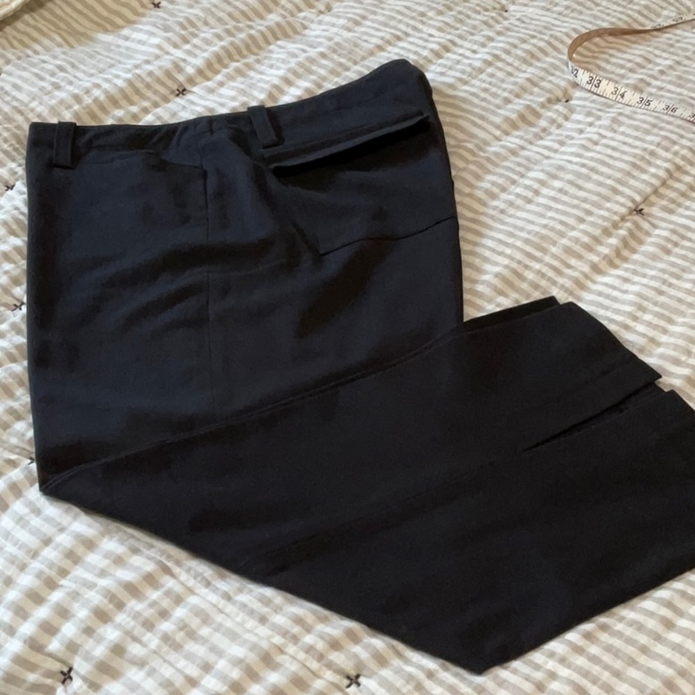 CAbi Black Cargo Crop Pants 12